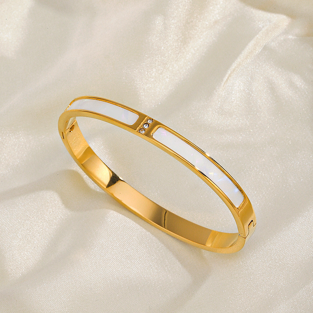 BOUND BANGLE~OLDEN SHELL